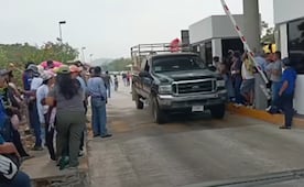 Docentes de la CNTE toman casetas de peaje en carreteras de Chiapas; mantienen plantón y paro de labores en Tuxtla Gutiérrez 