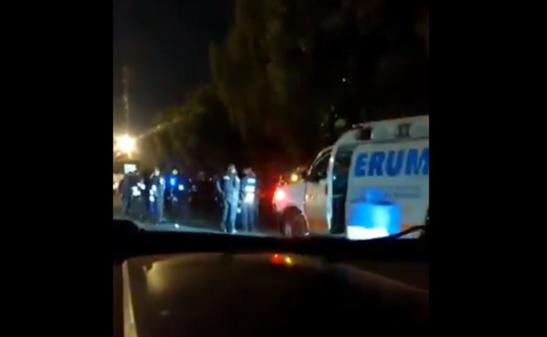 Muere presunto asaltante, pese a resguardarse en patrulla en Santa Martha