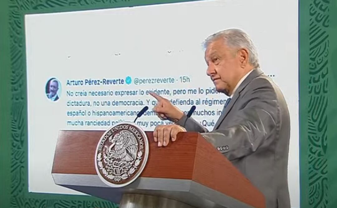 López Obrador exhibió un mensaje en redes del escritor sobre Cuba. Foto: Captura de pantalla