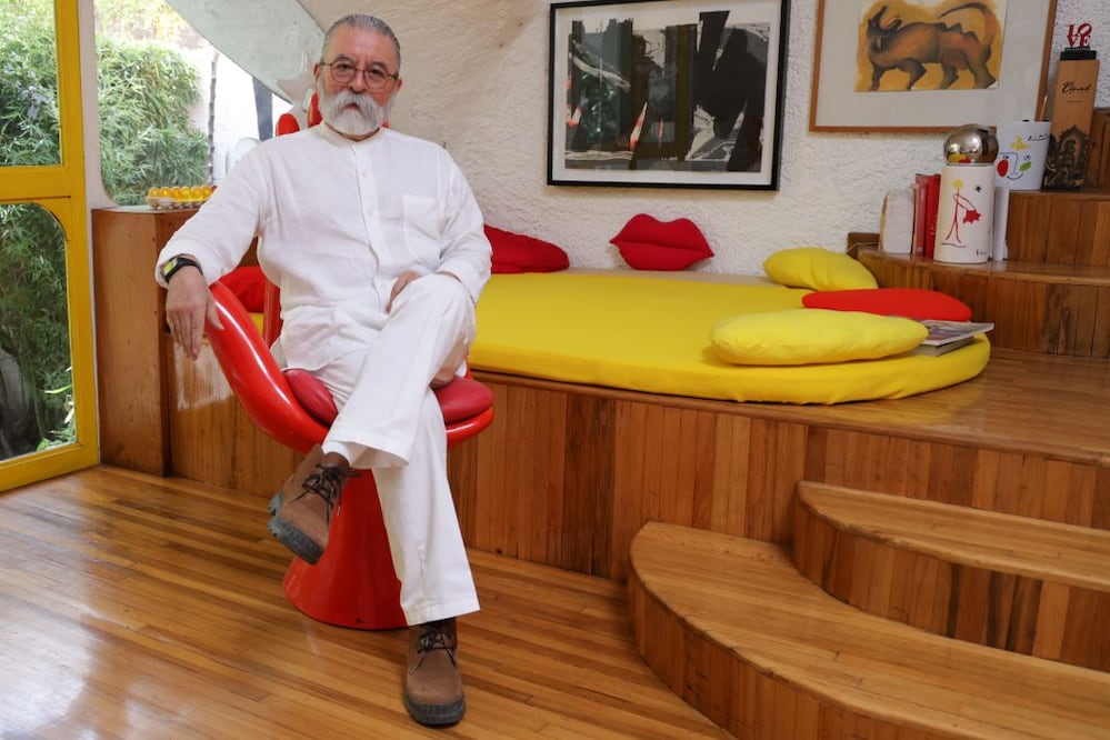 Efraín Bartolomé es una de las voces centrales de la poesía chiapaneca, autor de Ojo de Jaguar y Música solar. Crédito: Fernanda Rojas / El Universal