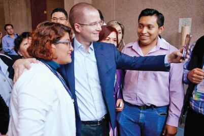 Piden a panistas hacer denuncias vía Periscope