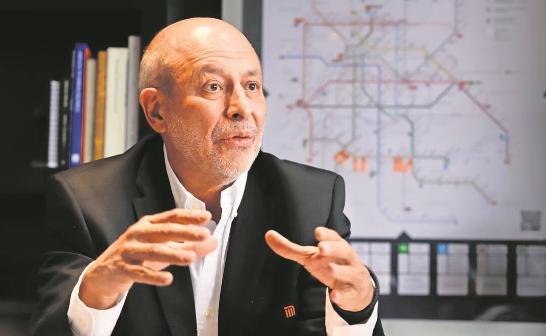 Guillermo Calderón dijo que se refuerza un tramo subterráneo. Foto: Berenice Fregoso/EL UNIVERSAL