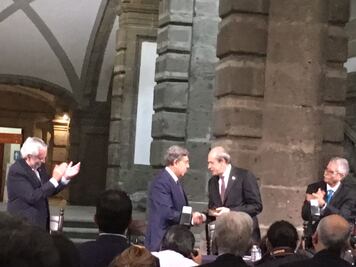 UNAM entrega el premio “Amalia Solórzano de Cárdenas” al IPN