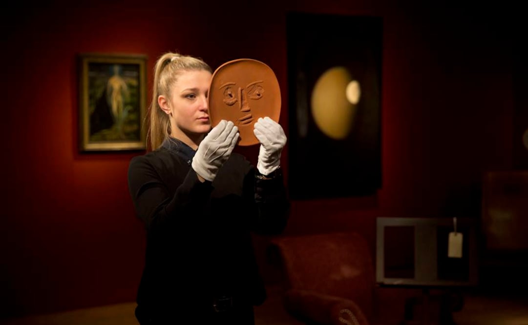 Pieza de terracota sin esmaltar de Picasso. FOTO: Matt Dunham/AP.