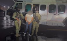 Trasladan a "La Quiringua", líder de Los Reyes a la CDMX; Defensa lo señala de ataques con drones a militares