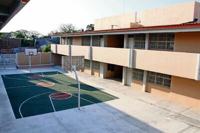 Concluyen reconstrucción en escuela de Juchitán