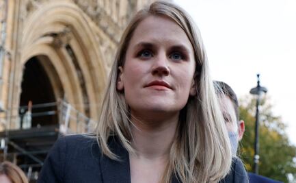 "Facebook está aumentando el odio", afirma exempleada de Facebook