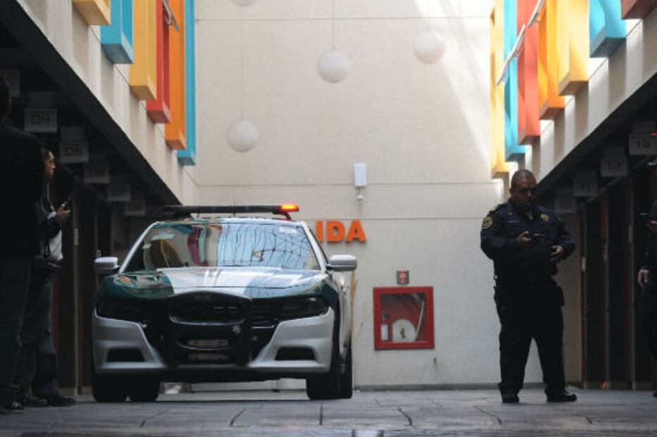 Balacera en motel en Benito Juárez deja un muerto y dos policías heridos