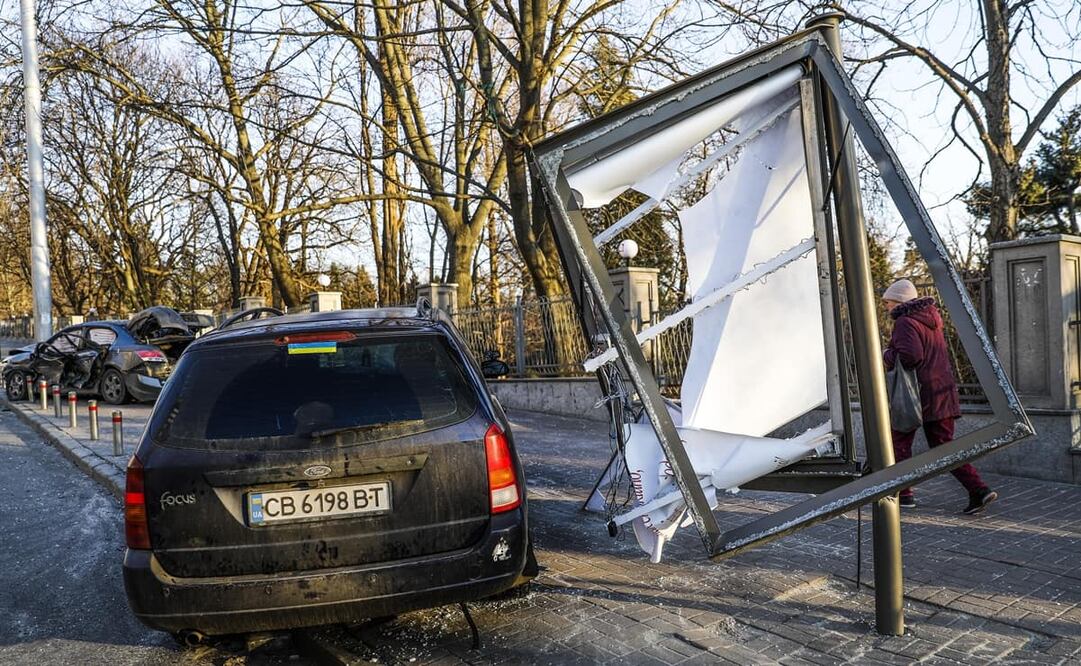 La invasión militar rusa de Ucrania, que comenzó el 24 de febrero, ha causado la destrucción de la infraestructura civil. Foto: EFE