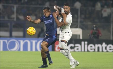 Cruz Azul hunde a Pumas en una auténtica crisis