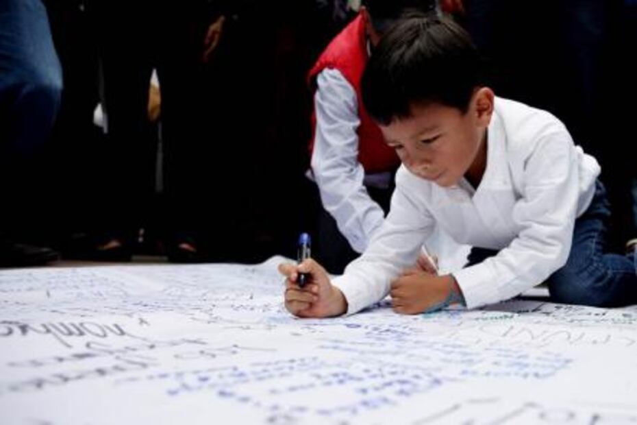 Gobierno y FARC firman acuerdos de paz para Colombia