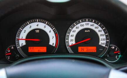 Cómo saber los kilómetros reales de un auto antes de comprarlo 