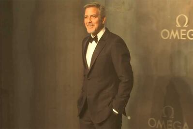 Clooney sufre lesiones leves en accidente de moto en Italia