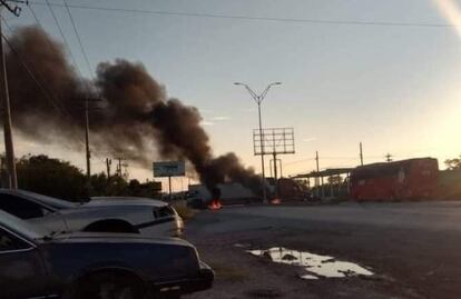 Reportan balaceras, bloqueos y quema de vehículos en Matamoros 