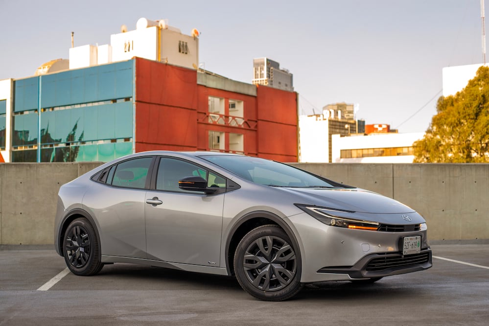 Así es la quinta generación del Prius, ya disponible en México.
