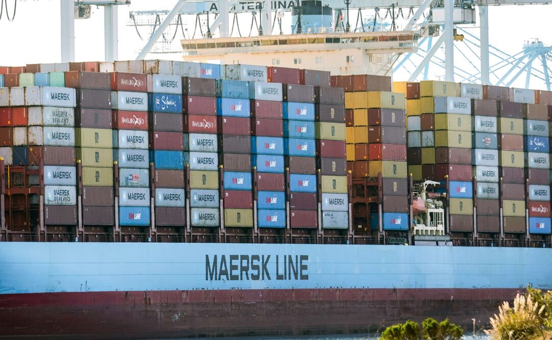 Naviera danesa Maersk suspende transporte de contenedores a Rusia. Foto: Mario Tama/AFP