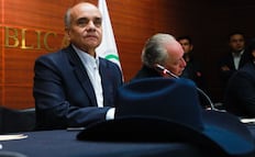 Asistente a foro en el Senado acusa hostigamiento por usar sombrero; Manuel Añorve anuncia extrañamiento