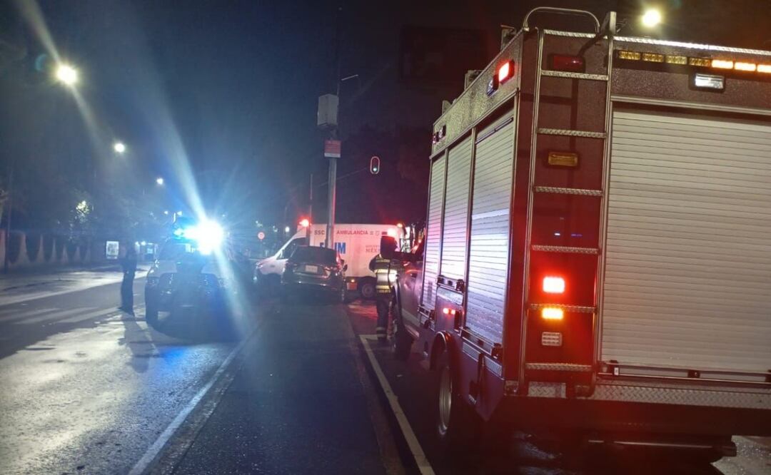 Accidente en Álvaro Obregón; muere un hombre tras impactar contra poste.. Foto: Especial