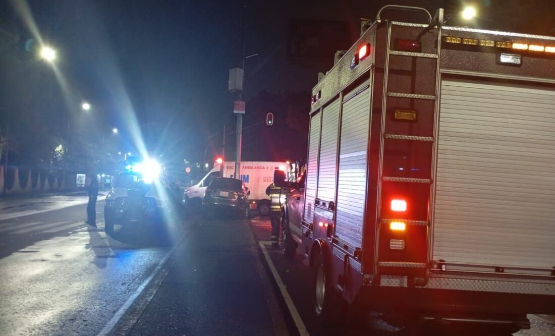 Accidente en Álvaro Obregón; muere un hombre tras impactar contra poste.. Foto: Especial