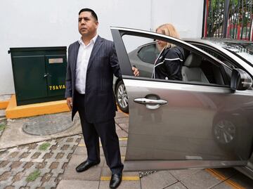 Taxis armados, exmilitares al volante