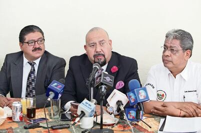 Buscan amparar a 3 mil maestros por jubilaciones