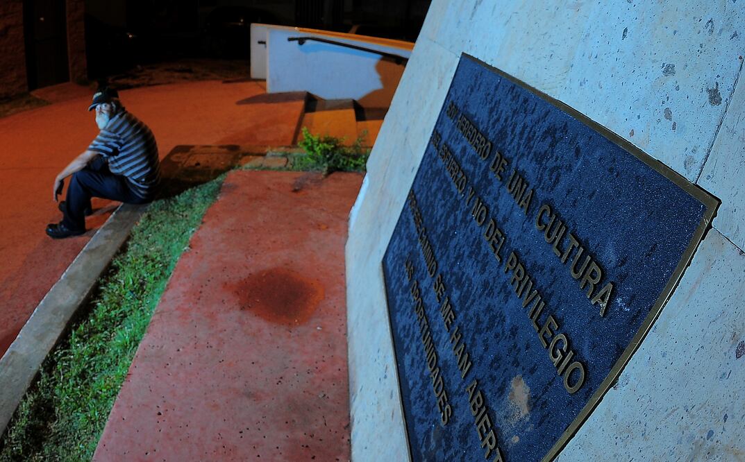 Volveré por ti, le dijo su hijo y lo abandonó en una plaza en Sonora; aún lo espera