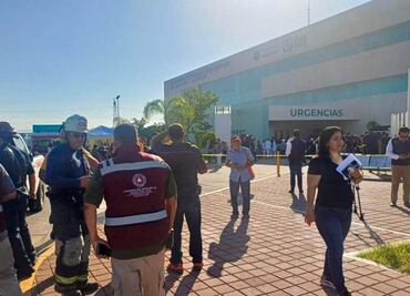 Reubicarán a 90 pacientes evacuados por incendio en Hospital General de Culiacán; continúa limpieza de quirófanos