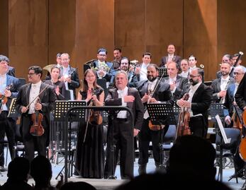 Al Mitote con Nadine…por Lázaro Azar