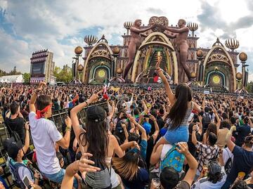 Posponen festival de música electrónica EDC por tercera ola de Covid-19