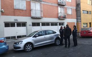 Disparan contra sujeto en unidad habitacional de la colonia Peralvillo; resulta lesionado en una pierna