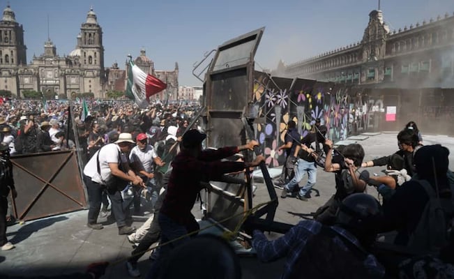 "El gobierno debe mandar señales de que ha escuchado": Alejandro Macías; condenan violencia en marcha de la Generación Z