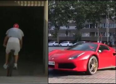 Piqué llega en bicicleta y Vidal en Ferrari al partido del Barcelona