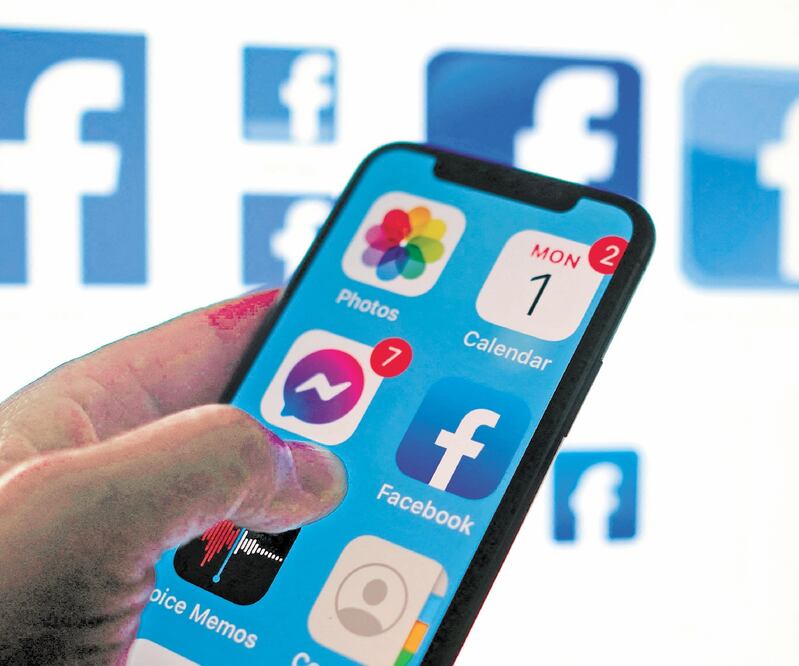 Facebook permitía agregar música como fondo de videos, stickers de música y letras. Foto: ARCHIVO EL UNIVERSAL