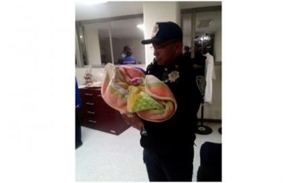 Abandonan bebé en iglesia de la Benito Juárez; dejan carta