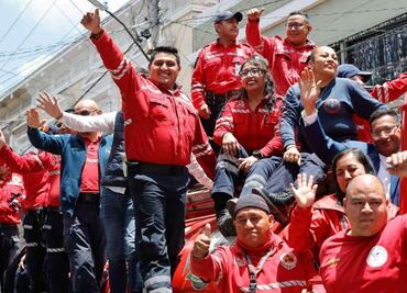 FOTOS: Celebran Día del Bombero con mini desfile en Toluca