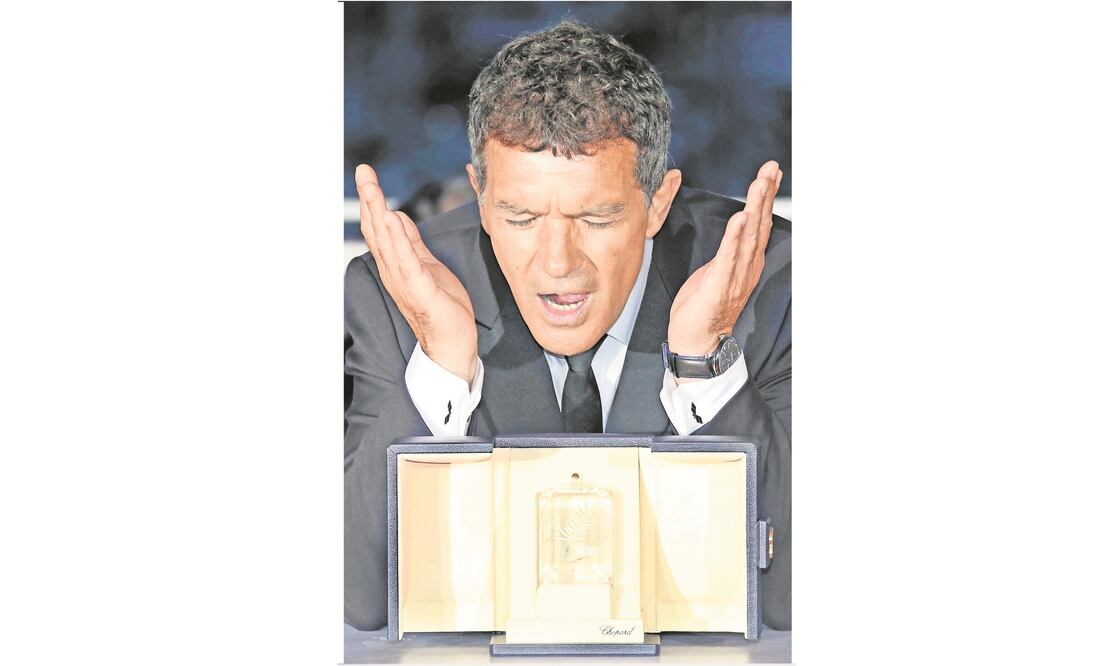 Agradecido. Antonio Banderas dedicó su premio a Pedro Almodóvar. FOTO: AGENCIAS