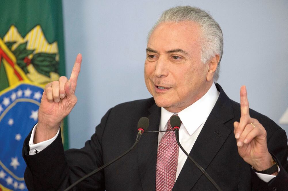 El presidente Michel Temer dice que no recibió “un centavo” de JBS ni participó en actos ilícitos. (ERALDO PERES. AP)