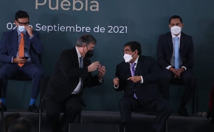 Inaugura Marcelo Ebrard oficina de emisión de pasaportes en Puebla