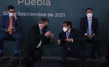 Inaugura Marcelo Ebrard oficina de emisión de pasaportes en Puebla