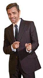 Derbez da batalla en cine