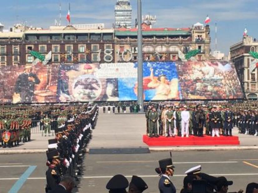 Alistan Desfile Militar en el Zócalo