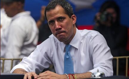 Detienen a dos miembros de equipo de Guaidó en Venezuela