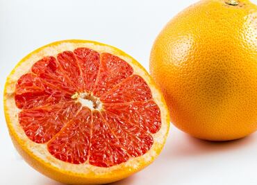 ¿Es verdad que la toronja quema grasa?