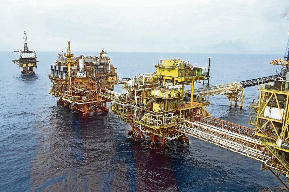 De concretarse la compra del petróleo de EU, se registrará un hito histórico porque es la primera vez que se importará crudo para el consumo interno (ARCHIVO EL UNIVERSAL)