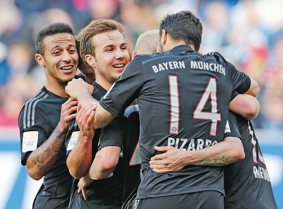 El Bayern Munich, actual campeón de la Bundesliga, se enfrentará hoy al monarca de la Copa, Wolfsburg, por la Supercopa, primer trofeo de la temporada (MICHAEL PROBST. AP)