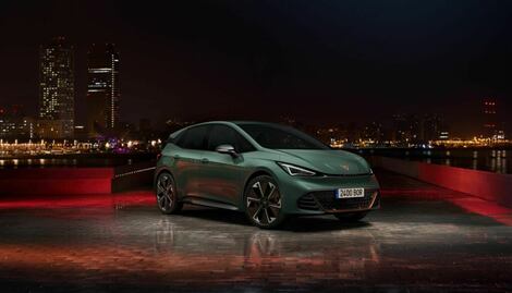 CUPRA Born VZ, el hot hatch eléctrico con tracción trasera