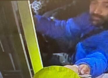 Cámaras de casetas en la México-Querétaro captan camionetas en las que se fugaron reos de Tula