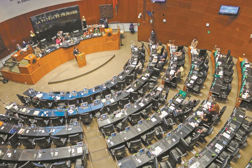 Una reforma a la Constitución en el Senado requiere del consenso de la oposición, ya que la mayoría de Morena y sus aliados carecen de las dos terceras partes para una votación. Foto: ARCHIVO EL UNIVERSAL 
