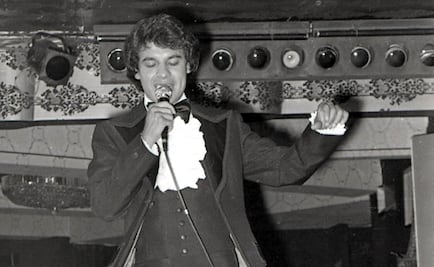 Las fotos de cuando Juan Gabriel debutó a los 25 años en un cabaret de la CDMX: así fue aquella noche ambientada por Mauricio Garcés