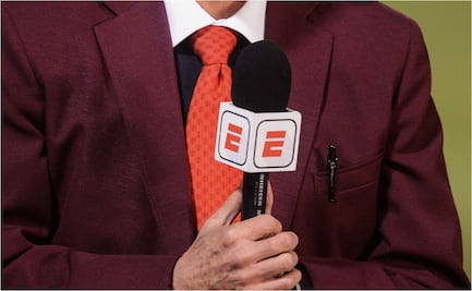 Comentarista regresa de manera sorpresiva a ESPN; apareció en Futbol Picante